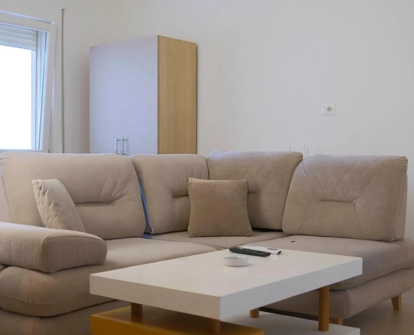 Studio Apartment Lake View Tirana