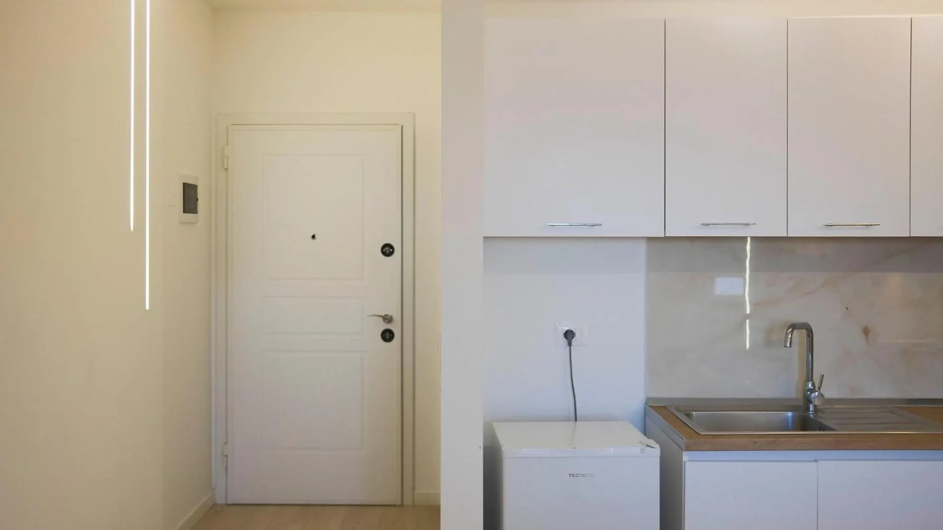 Studio Apartment Lake View Tirana